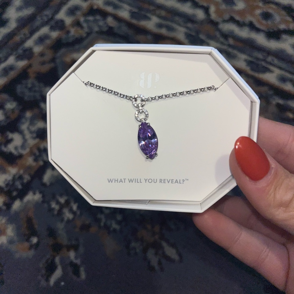 Bomb Party Necklace 

NK74460
The Sacred Line